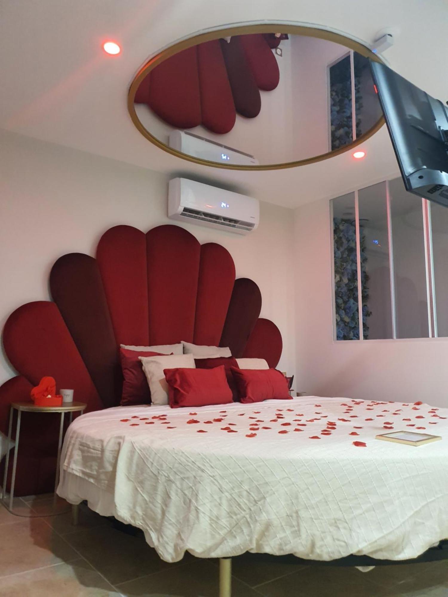 Aphrodisia Loveconcept Apartment